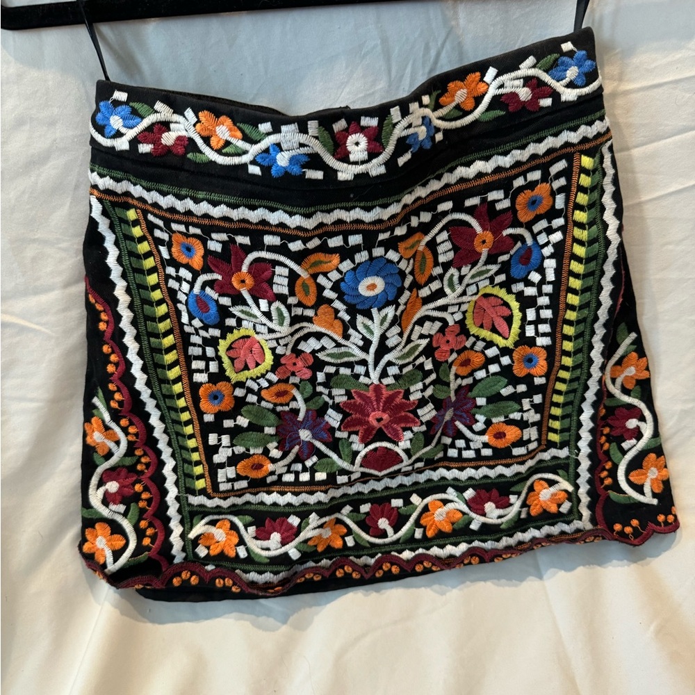 Lulus tribal skirt black and multi